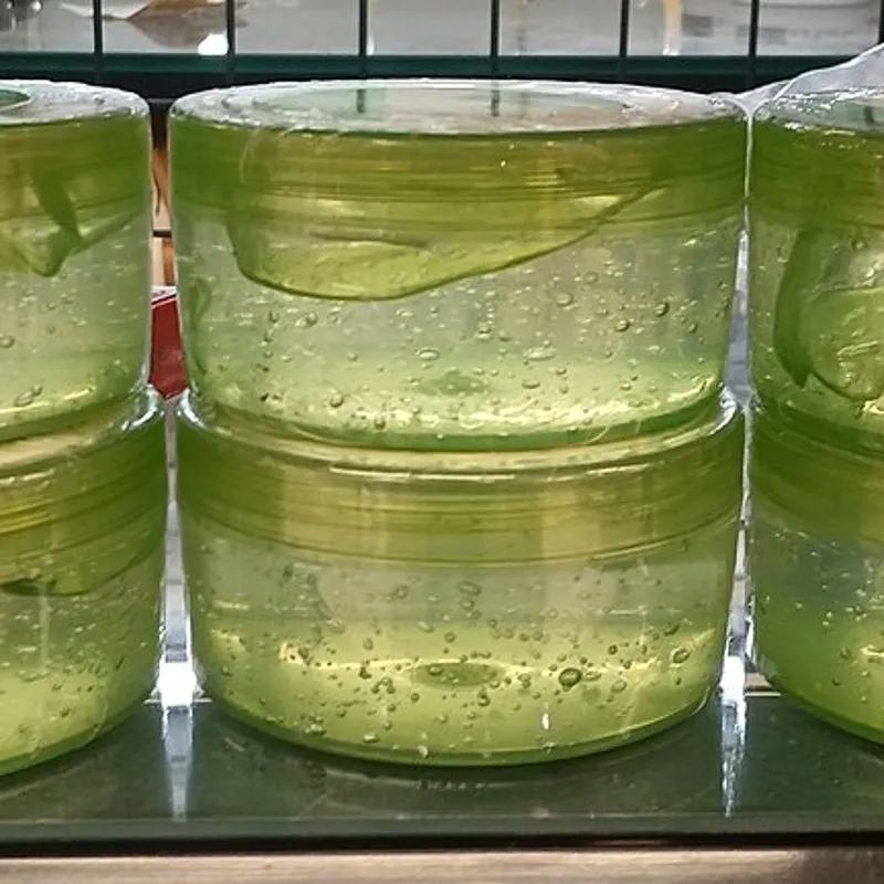 Gel làm dịu vết côn trùng cắn